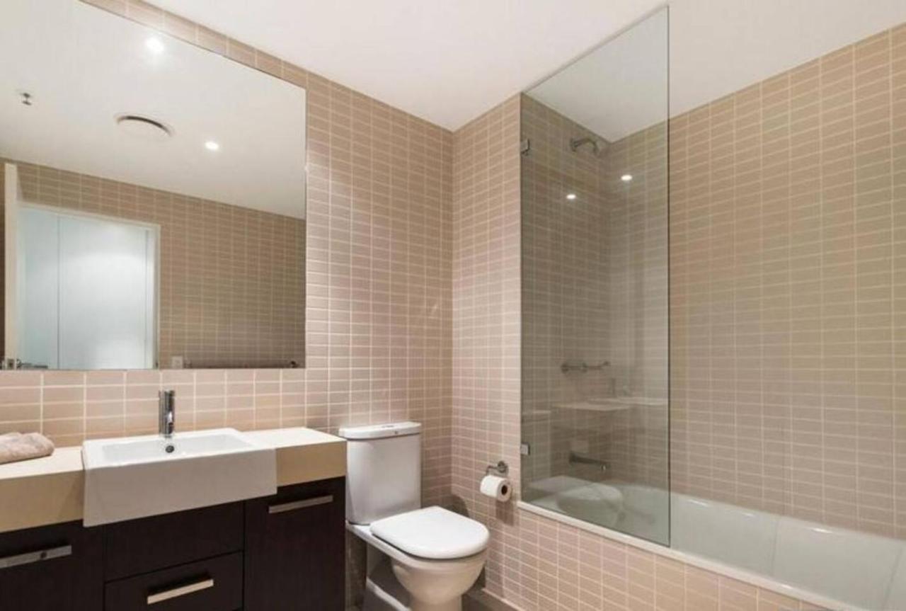 'marlin Parade' Waterfront Getaway With Rooftop Pool *