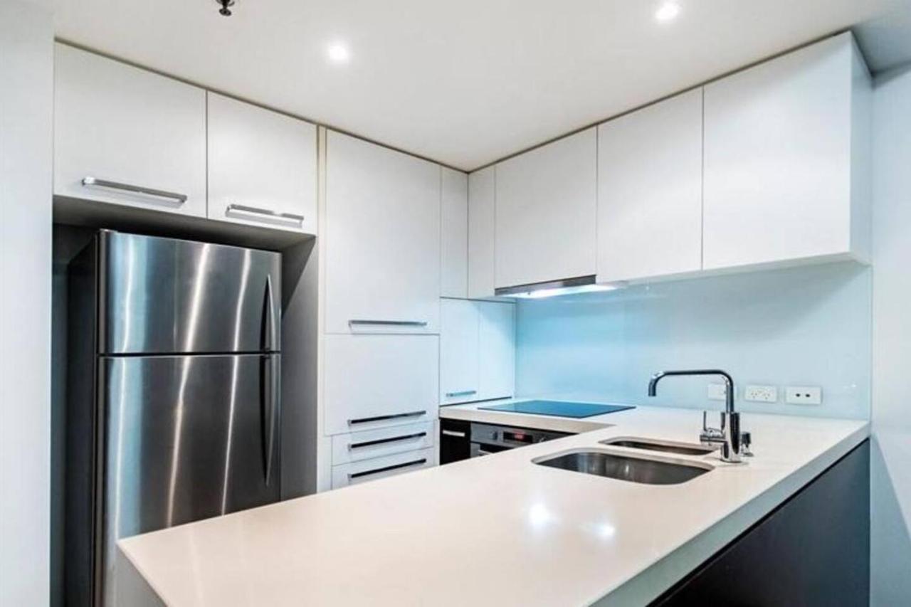 Apartment 'marlin Parade' Waterfront Getaway With Rooftop Pool *